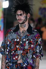 キディル 2024年春夏コレクション - “魅惑”のうちに生きる──異端児の肖像？｜写真56