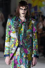 キディル 2024年春夏コレクション - “魅惑”のうちに生きる──異端児の肖像？｜写真61