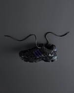 アディダス オリジナルス×バッド・バニーのコラボスニーカー、“溶け出す”レザーのオーバーレイ｜写真15