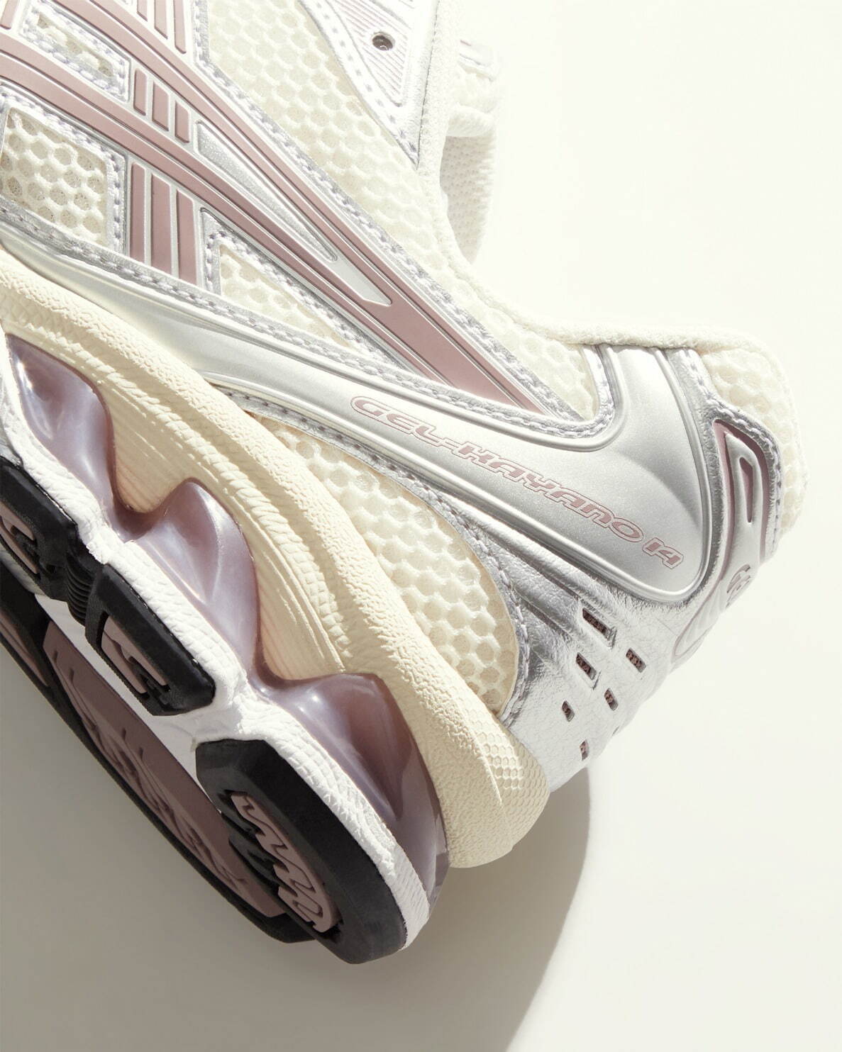 KITH×アシックスのコラボスニーカー「ゲルカヤノ 14」「ゲル KITH×アシックスのコラボスニーカー「ゲルカヤノ 14」「ゲル