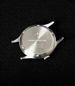 ネペンテス ニューヨーク×ナバル ウォッチの腕時計、簡単着脱ステンレスバンドのミリタリーウォッチ｜写真10