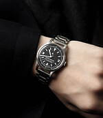 ネペンテス ニューヨーク×ナバル ウォッチの腕時計、簡単着脱ステンレスバンドのミリタリーウォッチ｜写真11