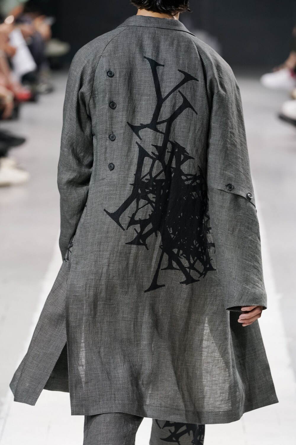 ヨウジヤマモト(Yohji Yamamoto) 2024年春夏メンズコレクション  - 写真22