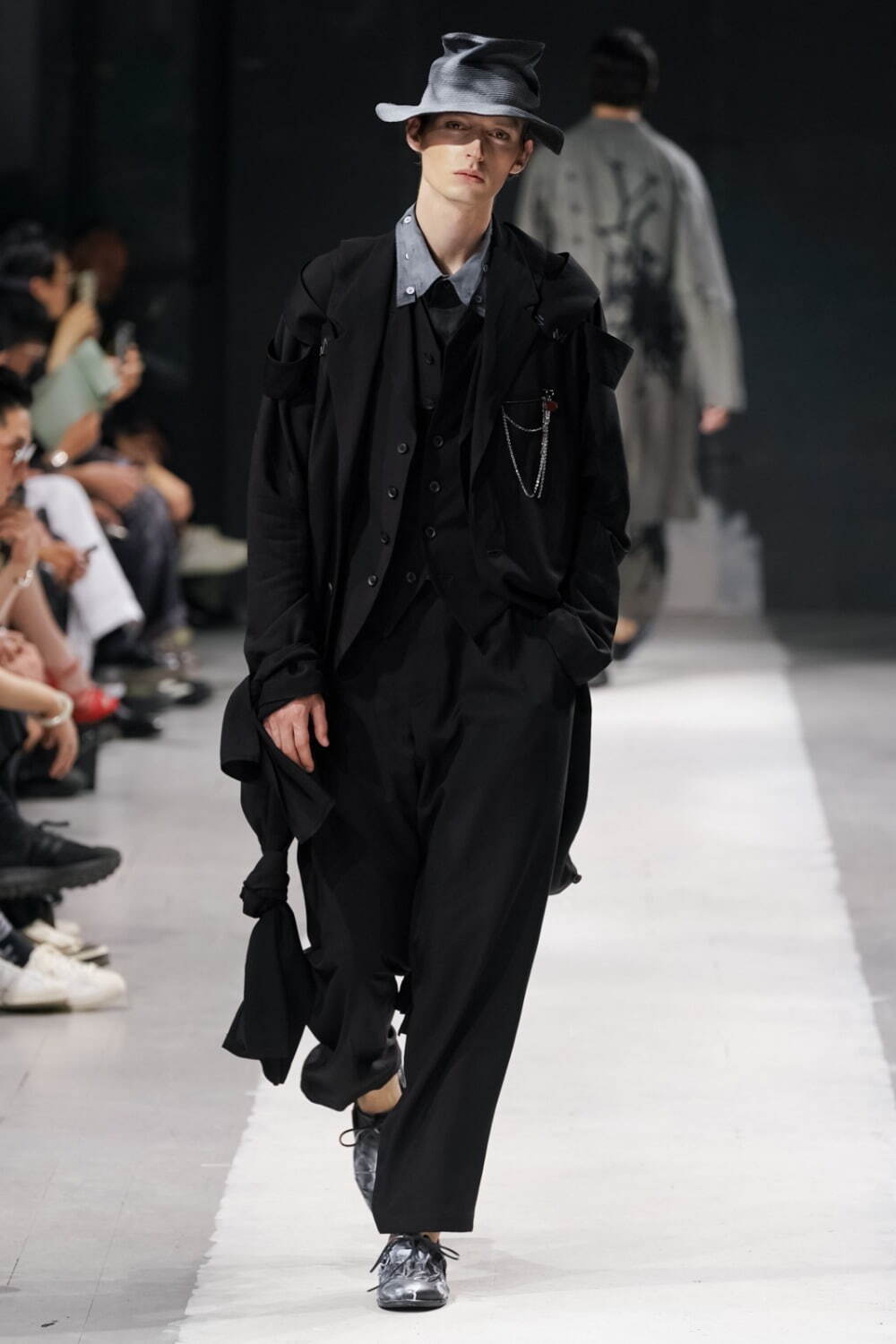 ヨウジヤマモト(Yohji Yamamoto) 2024年春夏メンズコレクション シルエット - 写真10