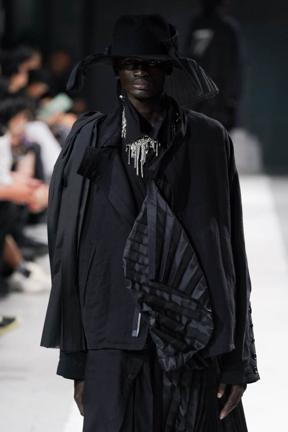 ヨウジヤマモト(Yohji Yamamoto) 2024年春夏メンズコレクション  - 写真106