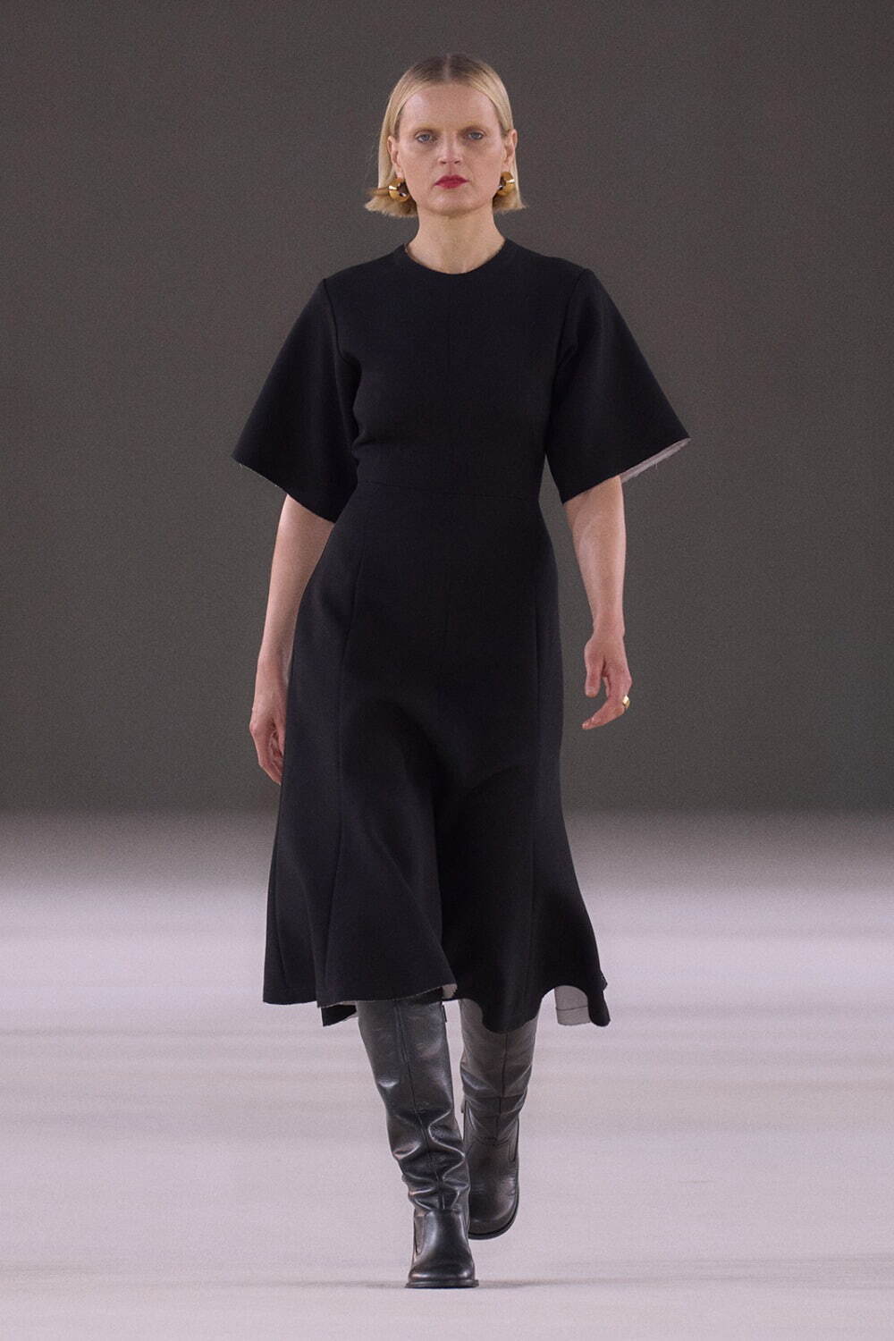アミ パリス(Ami Paris) 2024年春夏ウィメンズ&メンズコレクション  - 写真49