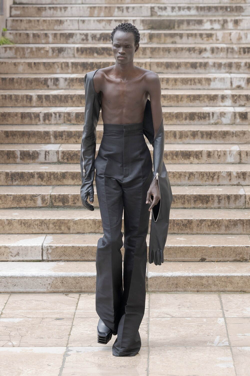 リック・オウエンス(Rick Owens) 2024年春夏メンズコレクション  - 写真9