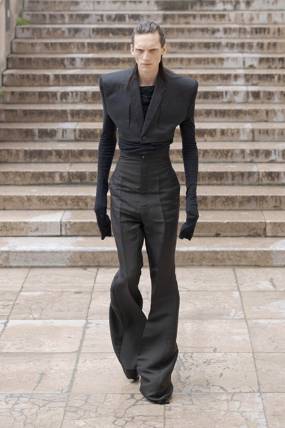 リック・オウエンス(Rick Owens) 2024年春夏メンズコレクション  - 写真13