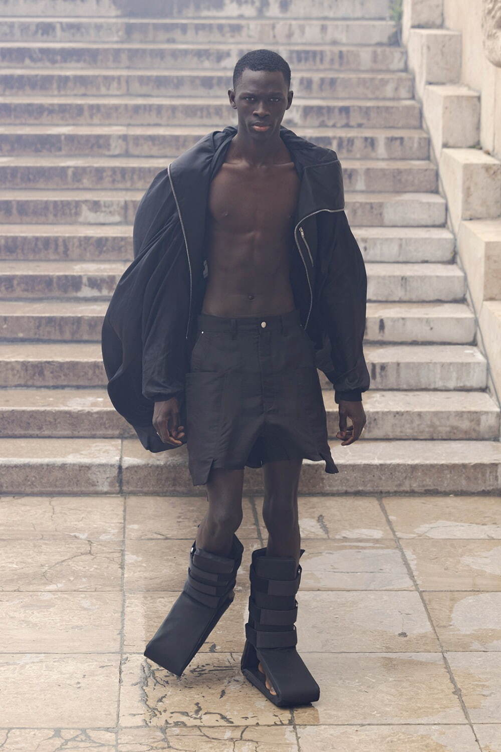 リック・オウエンス(Rick Owens) 2024年春夏メンズコレクション  - 写真42