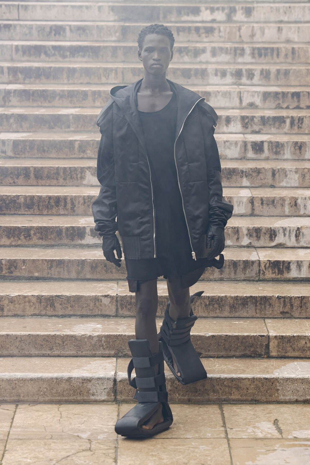 リック・オウエンス(Rick Owens) 2024年春夏メンズコレクション  - 写真48