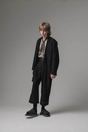 イソウ(ISŌ) 2023-24年秋冬メンズコレクション  - 写真1