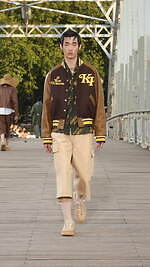 ケンゾー 2024年春夏コレクション - 橋の上に交わる東洋と西洋｜写真46