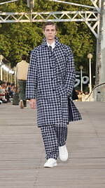 ケンゾー 2024年春夏コレクション - 橋の上に交わる東洋と西洋｜写真47