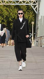 ケンゾー 2024年春夏コレクション - 橋の上に交わる東洋と西洋｜写真51