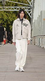 ケンゾー 2024年春夏コレクション - 橋の上に交わる東洋と西洋｜写真58