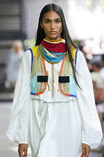 カラー 2024年春夏コレクション - 春の嵐｜写真6