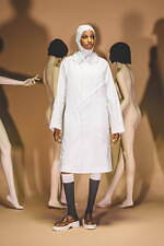 アンダーカバー 2024年リゾートウィメンズコレクション、袖を通す喜び｜写真24