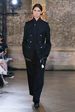 ベッドフォード 2024年春夏コレクション - 朝、香りたつ色気と官能｜写真21