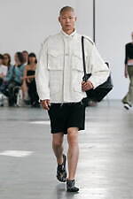 ダブレット 2024年春夏コレクション - それは本当？──表層に遊ぶ｜写真2