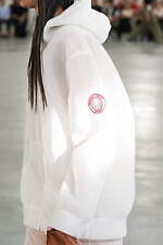 ダブレット 2024年春夏コレクション - それは本当？──表層に遊ぶ｜写真9