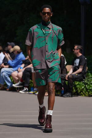 サカイ(sacai) 2024年春夏ウィメンズ&メンズコレクション  - 写真24