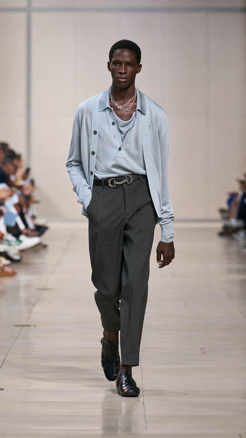 【超安い】 エルメス 2024年春夏メンズコレクション - 光と風、軽やかに ジャケット・アウター