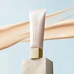 エクセル23年秋ベースメイク、美容液成分配合の“つるんと素肌”なオールインワンUV化粧下地｜写真1