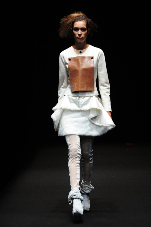 ナオシ サワヤナギ 2010-11年秋冬<span>コレクション</span> - 写真2