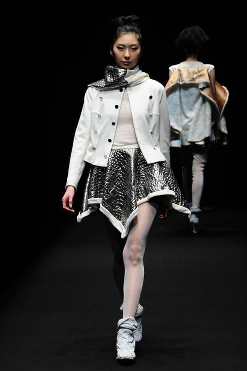 ナオシ サワヤナギ 2010-11年秋冬<span>コレクション</span> - 写真10