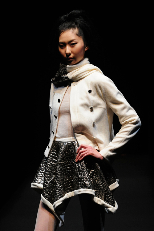 ナオシ サワヤナギ 2010-11年秋冬<span>コレクション</span> - 写真11