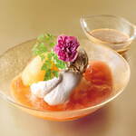 東京・表参道ヒルズの“最大50%オフ”2023年夏セール、マルニやワイスリーなど約40店舗｜写真2