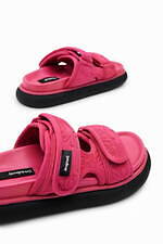 デシグアルの新作ウィメンズサンダル、“超厚底”スポーツサンダル＆ステラ ジーンとのコラボも｜写真3