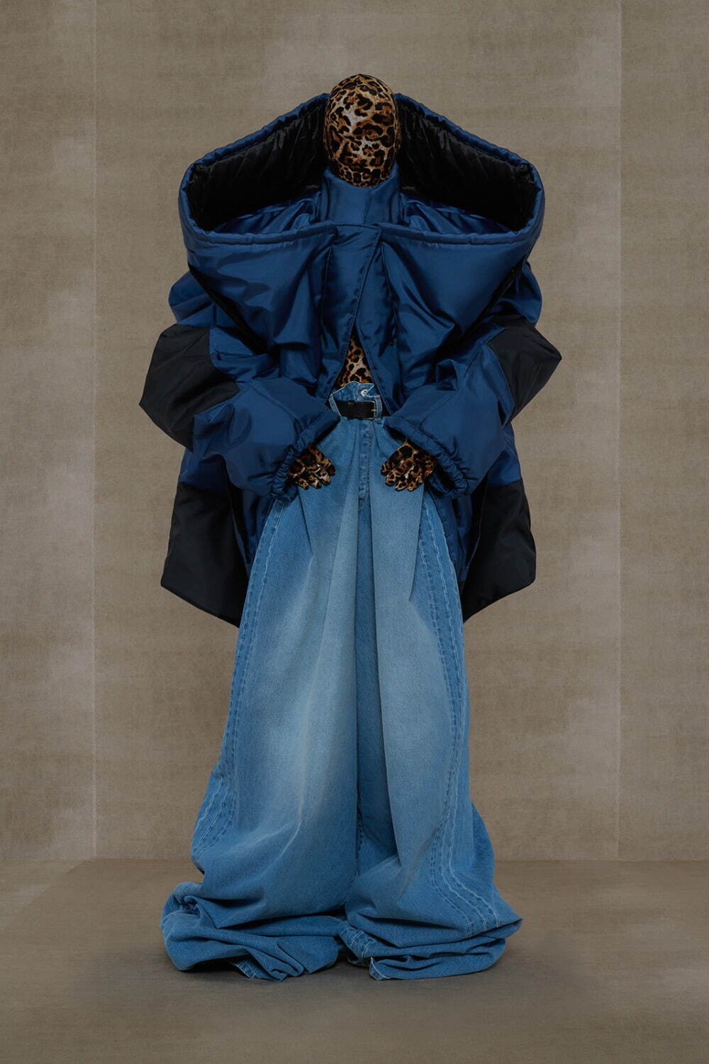 ヴェトモン(VETEMENTS) 2024年春夏ウィメンズ&メンズコレクション シルエット - 写真16