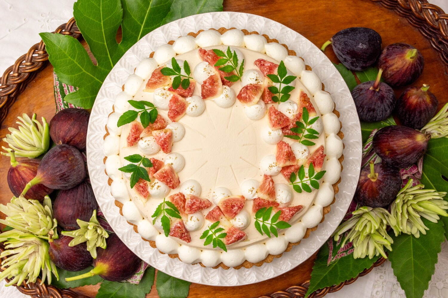 「イチジクのショートケーキタルト〜アールグレイ風味〜」ホール(25cm) 9,720円
