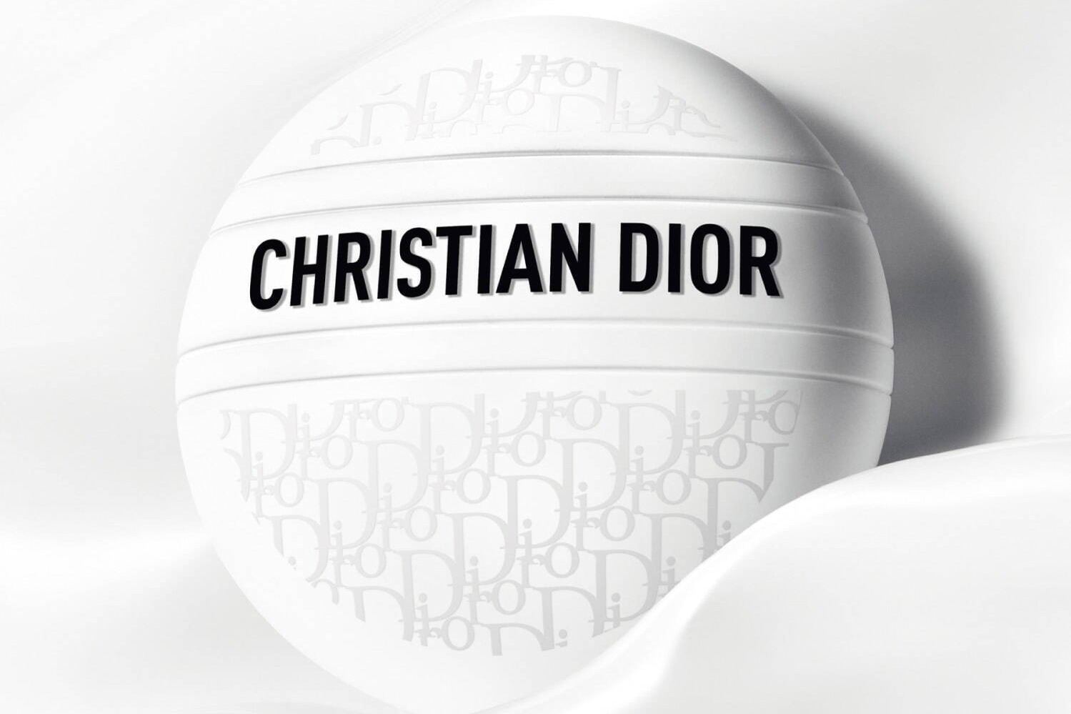 【新品未開封】⭐︎Dior☆ル ボーム☆マルチに使えるシカクリーム Dior 全身を乾燥から守るマルチクリーム ル ボーム (Dior/美容液