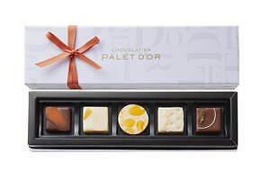 ショコラティエ パレ ド オール“柑橘×チョコレート”の夏パフェ、レモン＆レアチーズの爽やかな味わい｜写真4