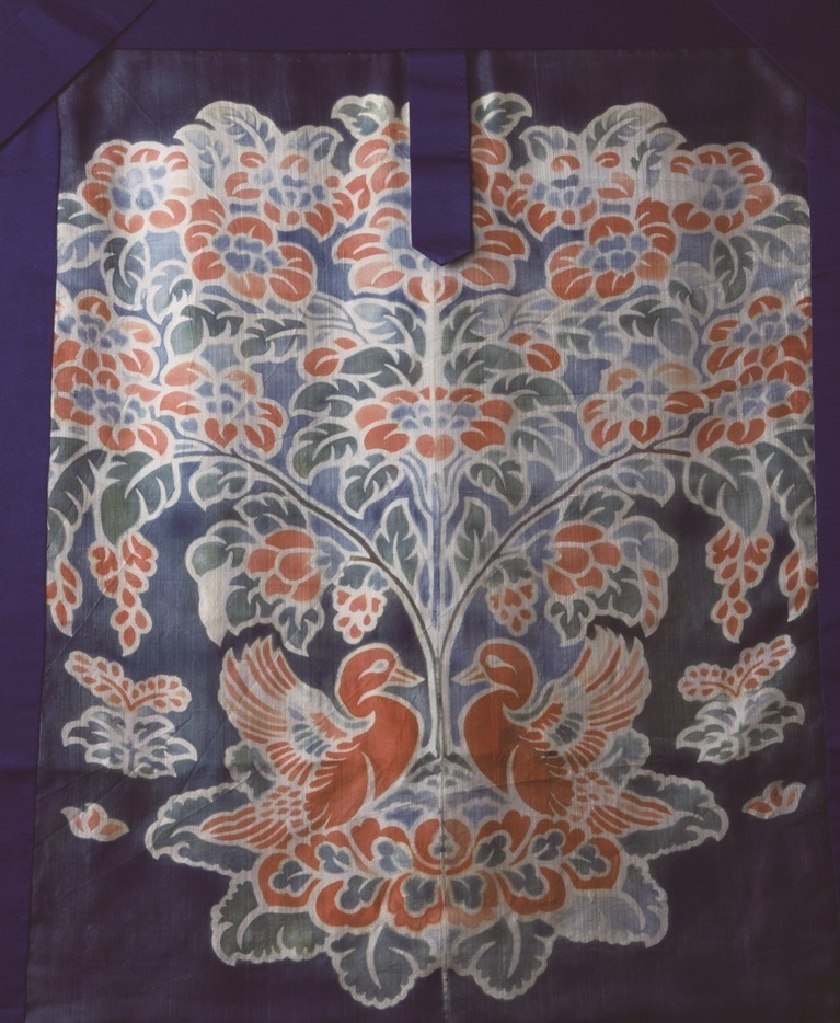 日本の伝統色の再現”吉岡常雄・幸雄の回顧展が岡崎市美術博物館
