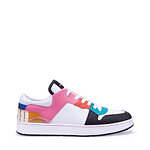 ジミー チュウ23年夏メンズシューズ、カラフルなグラディエーターサンダル＆スニーカー｜写真9