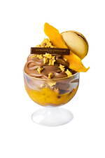 ラ・メゾン・デュ・ショコラの夏限定“ひんやり”ショコラスイーツ、苺×濃厚ショコラのフラッペなど｜写真1