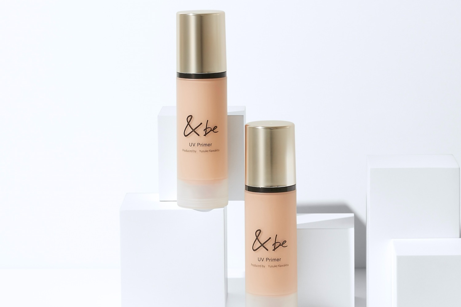 アンドビー23年秋コスメ、人気NO.1下地「UV プライマー」に“大粒ゴールドパール”配合の新色