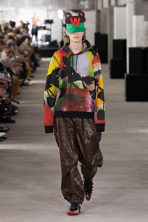 ウォルター ヴァン ベイレンドンク(Walter Van Beirendonck) 2024年春夏メンズコレクション  - 写真31