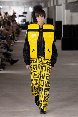 ウォルター ヴァン ベイレンドンク(Walter Van Beirendonck) 2024年春夏メンズコレクション  - 写真44