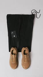 ミタスニーカーズ×ユナイテッド アローズ＆サンズ、“Dカン付き”の上品パンツ＆ショーツ｜写真3