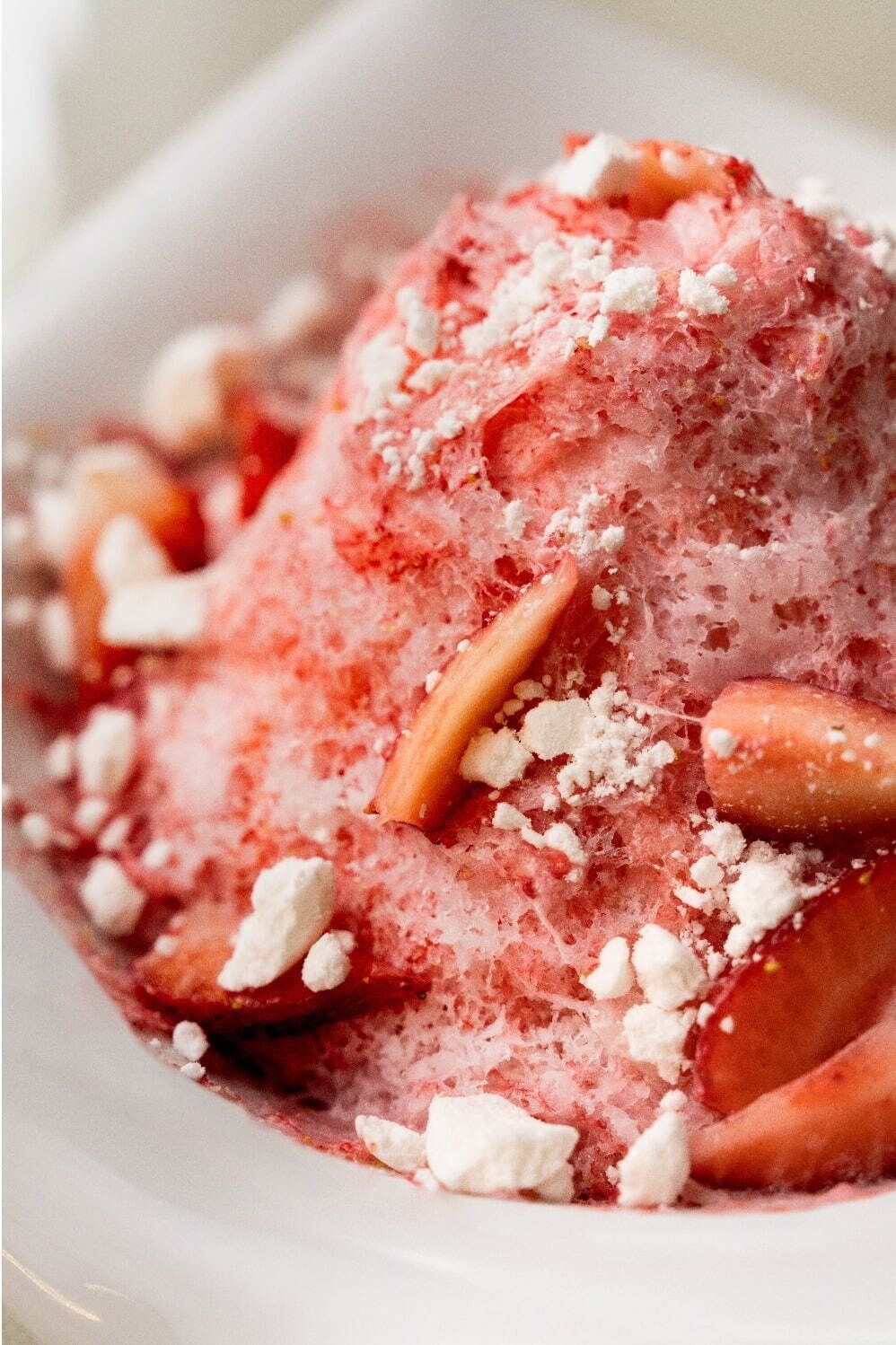 ベリーとレアチーズのかき氷 2,000円
※別途、サービスチャージ(10%)