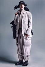 Y-3 2024年春夏コレクション - 自然と人工の対立から生まれる美｜写真27