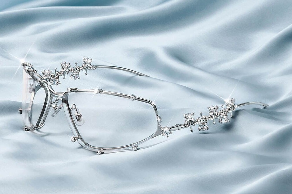 ジェントルモンスター×ディヘラのコラボアイウェア、リングなど“ジュエリーが輝く”サングラス