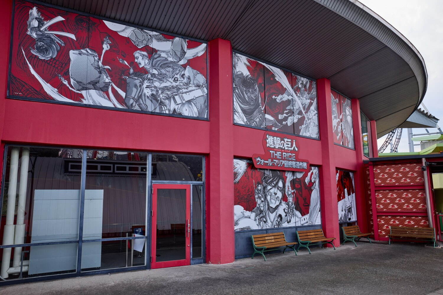 富士急ハイランド「進撃の巨人 THE RIDE」作品世界に没入する