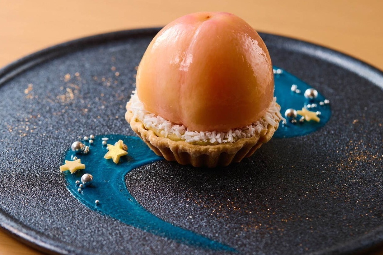 ザ・サウザンド京都“まるごと桃”の夏限定ケーキ「桃に願いを。」濃厚バニラアイス入り