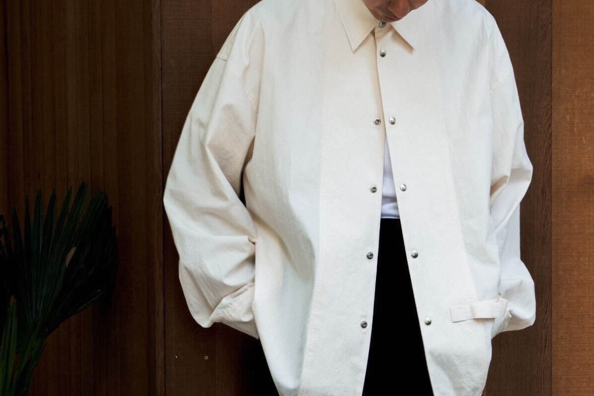 人気ブランドのおすすめメンズシャツ23秋冬、カジュアルコーデで活躍する無地シャツ＆チェックシャツなど
