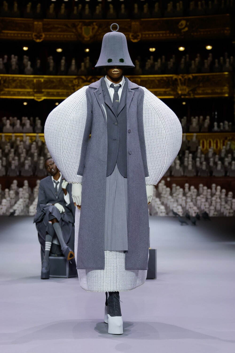 トム ブラウン オートクチュール(THOM BROWNE Haute Couture) 2024年春夏ウィメンズ&メンズコレクション  - 写真28